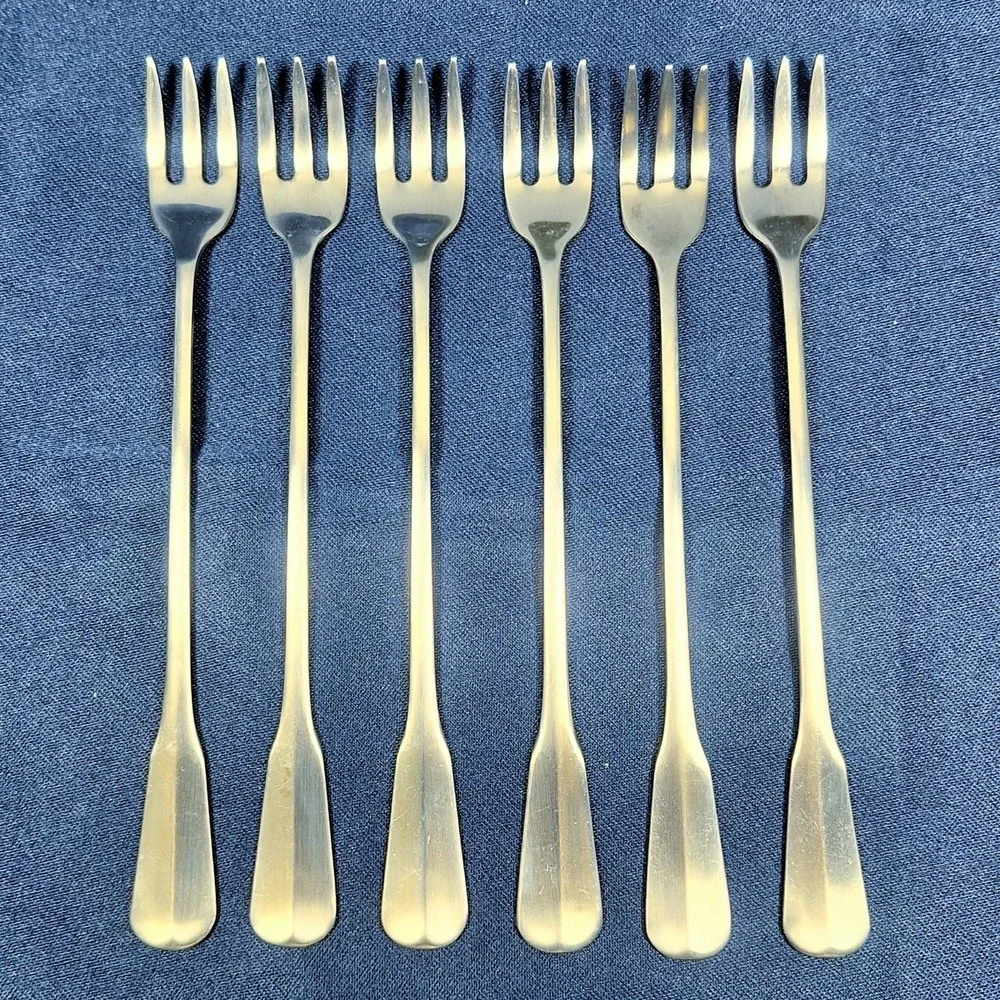 6 Oneida Stainless Cocktail Seafood Pickle Forks Colonial Artistry Distinction
